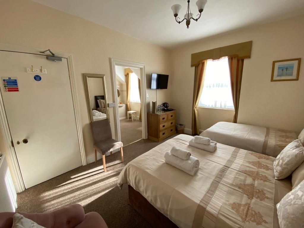 Cedar 3* Llandudno
